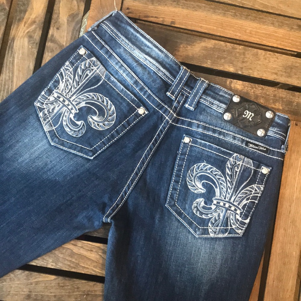 Miss Me Jeans Size 31W/32L Style JP5156B